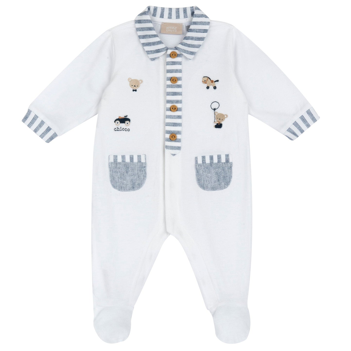 Tutina aperta davanti neonato